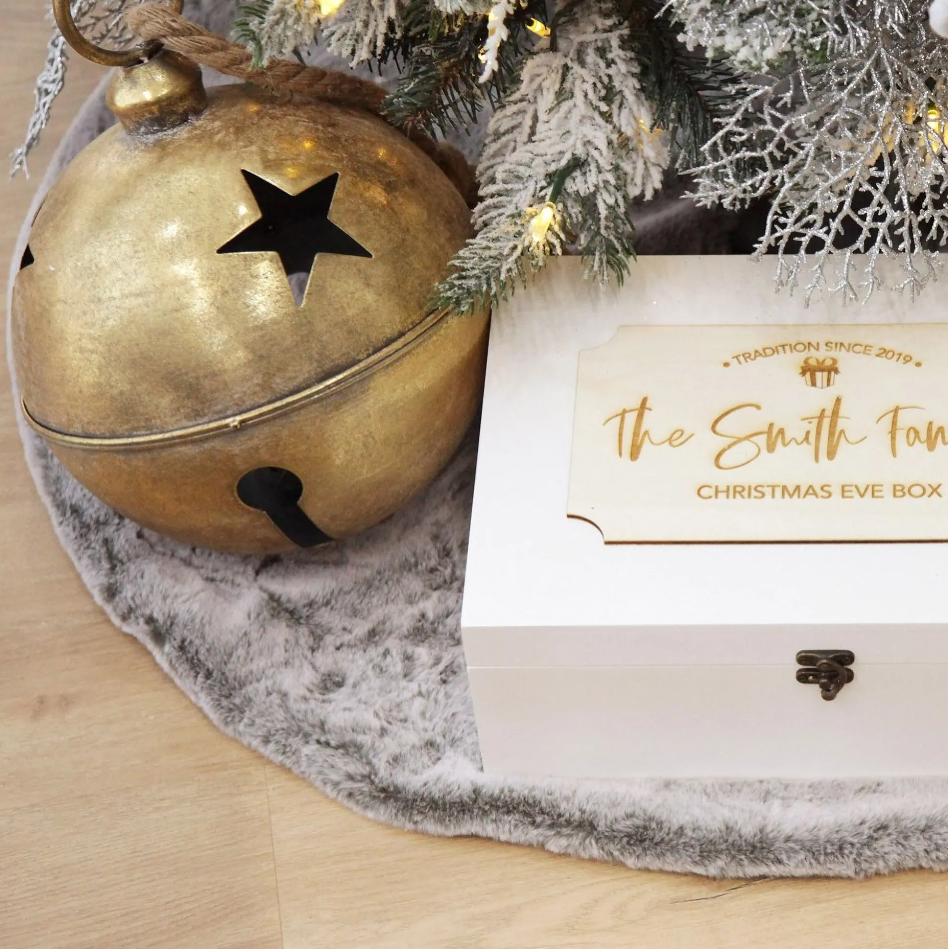 Large Antique Gold Metal Bell Decoration Christmas Bells And Bows|