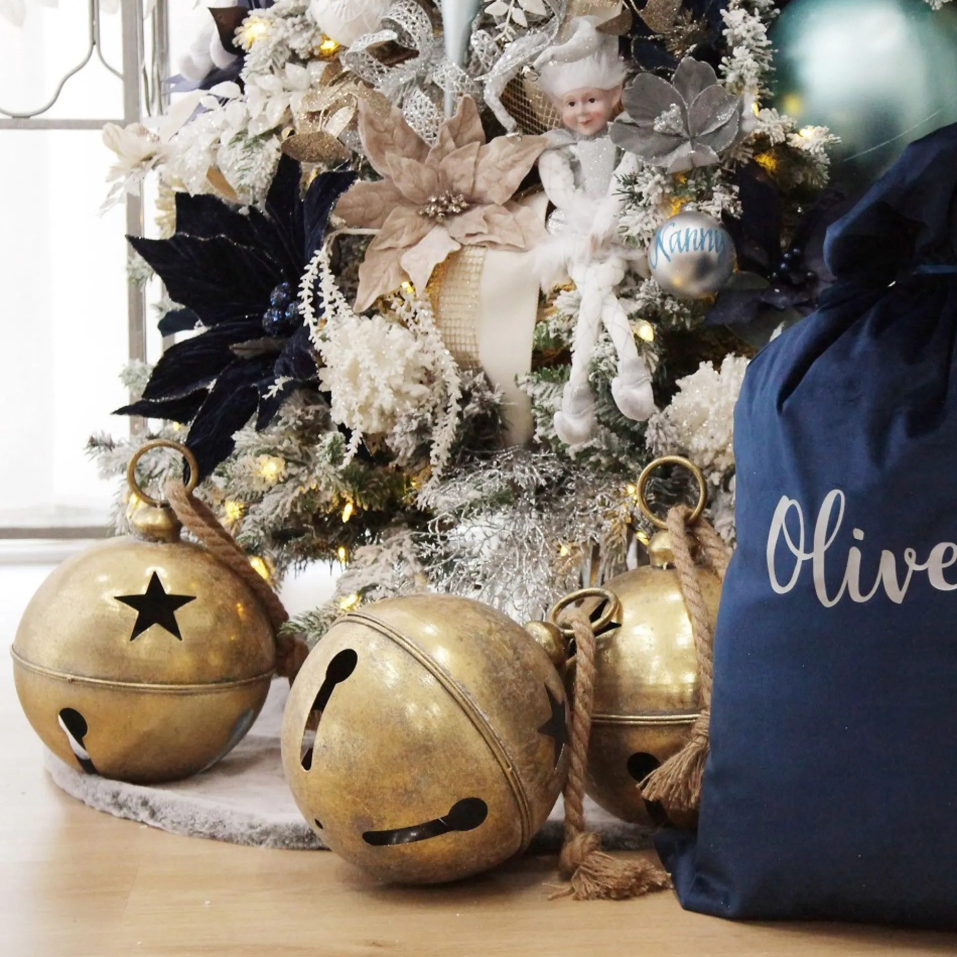 Large Antique Gold Metal Bell Decoration Christmas Bells And Bows|