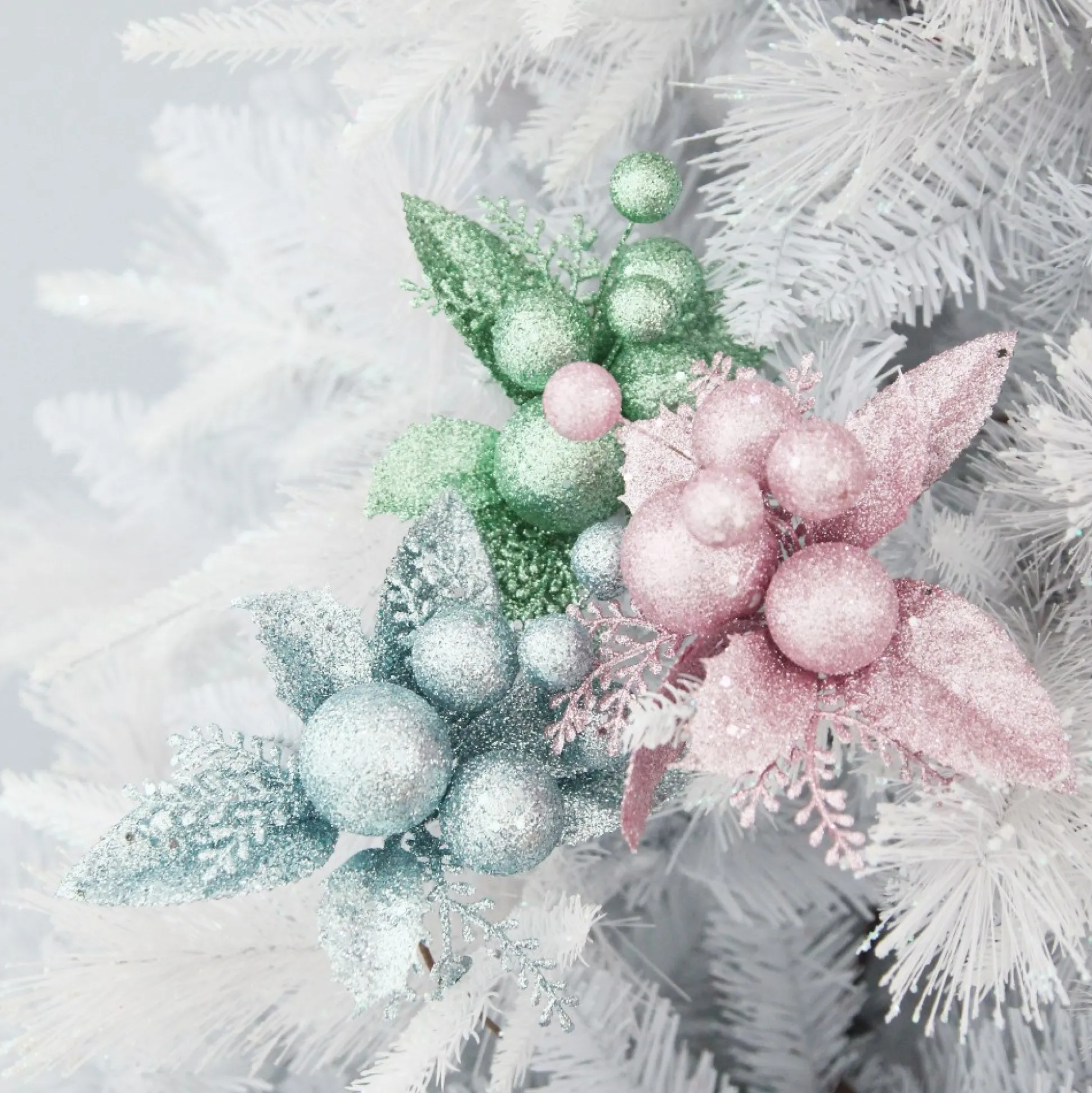 Mint Glitter Ball and Leaf Pick - Set of 2 Christmas Pick|Mint Glitter Ball And Leaf Pick - Set Of 2