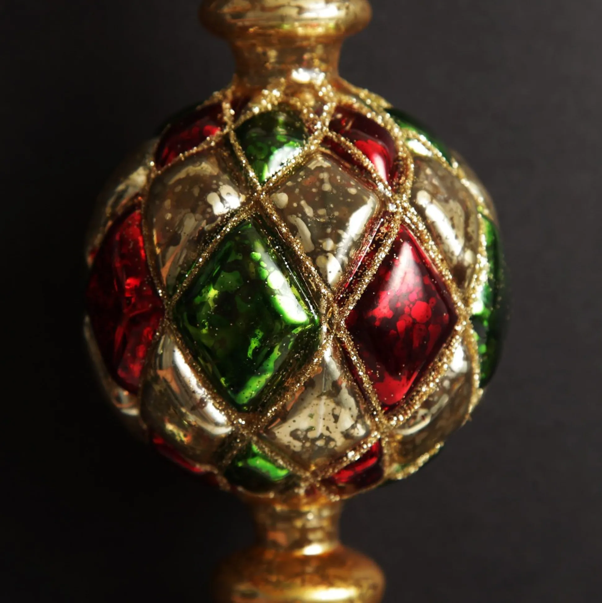 Red, Green and Gold Diamond Pressed Glass Christmas Finial Finials And Drops|